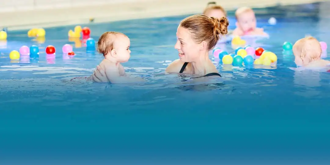 Baby- og børnesvømning i Skanderborg Svømmehal.